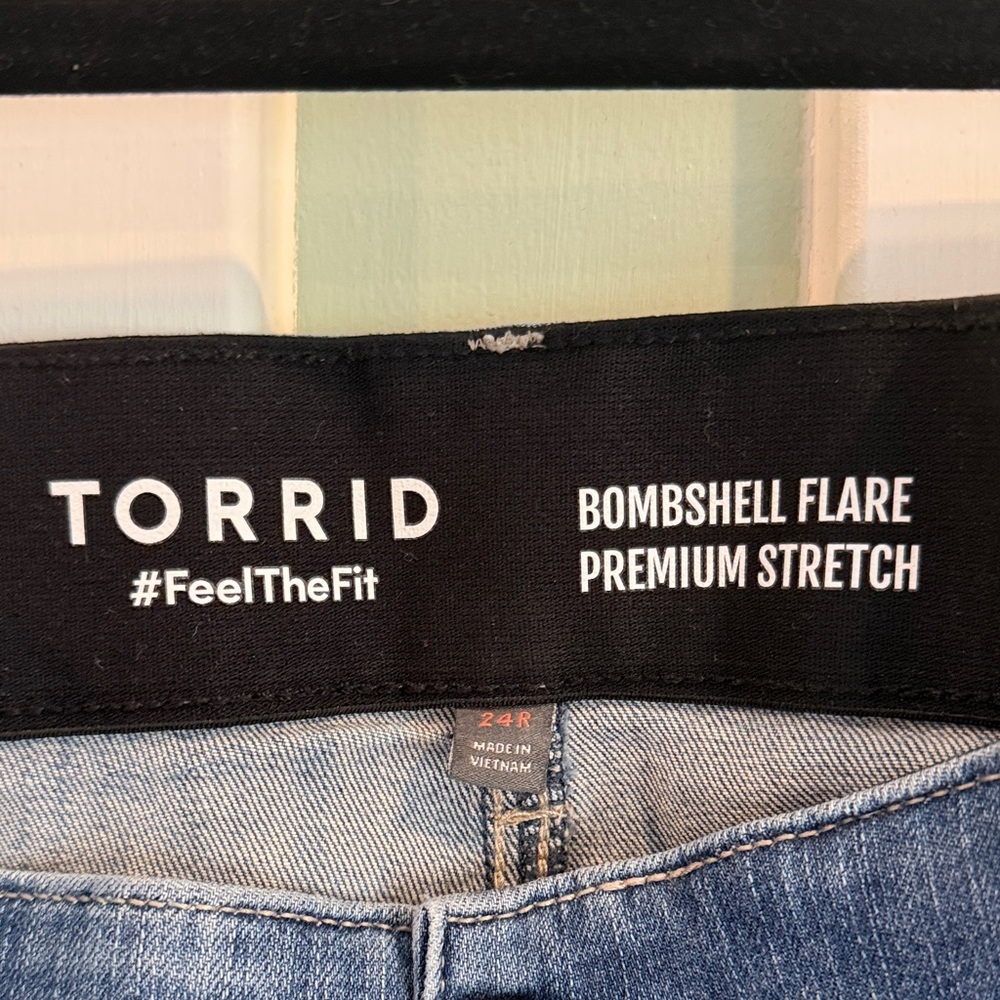 torrid Bombshell Flare Premium Stretch Jeans - Medium Blue